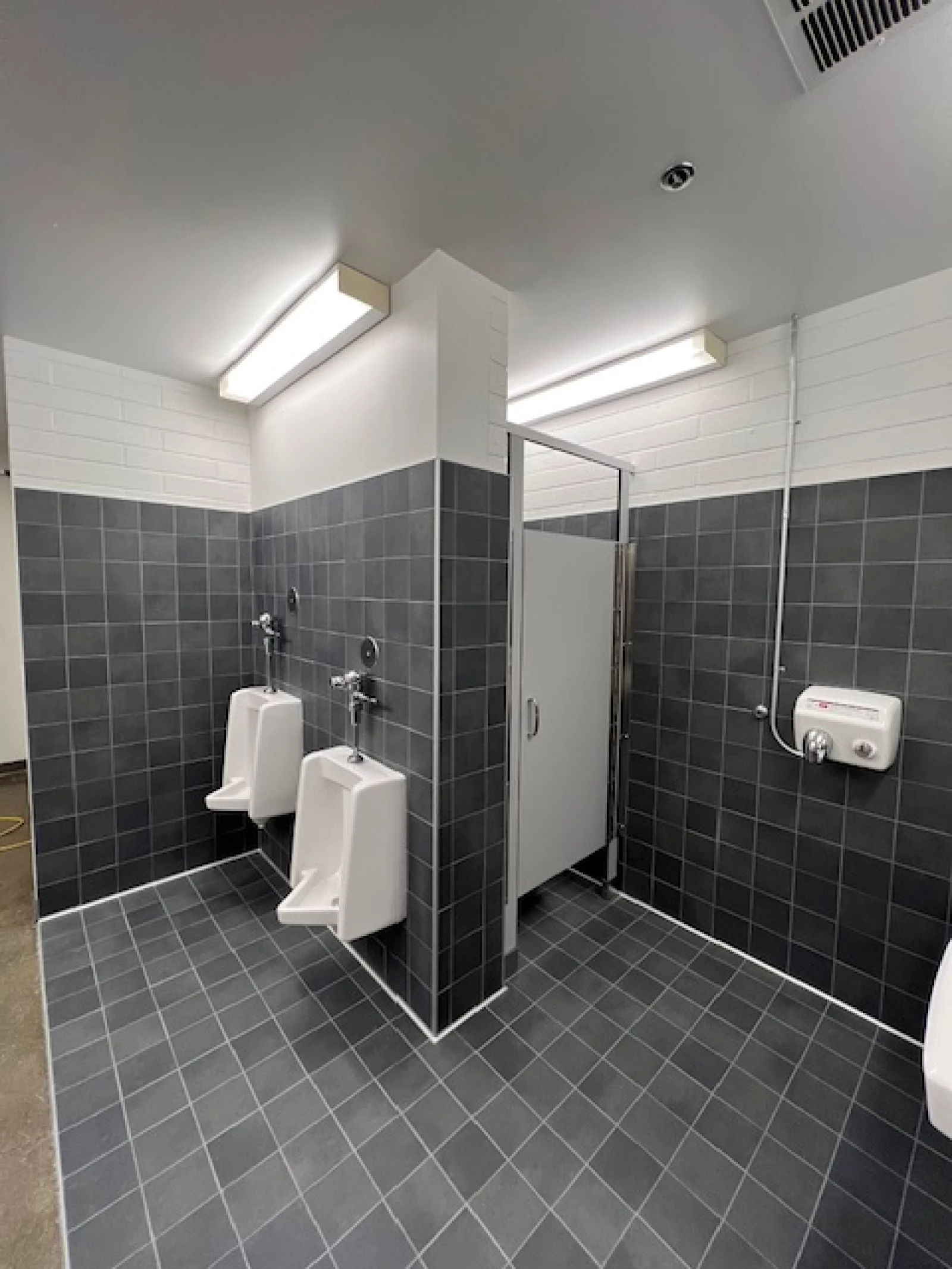 Foster High School & Showalter Middle School Locker Room Remodels - Project Gallery #2